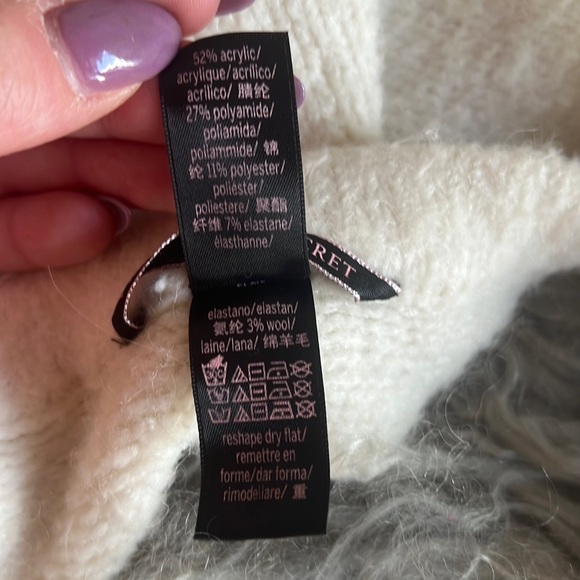 Victoria's Secret Sherpa Cheeky Lounge Shorts - Picture 3 of 5